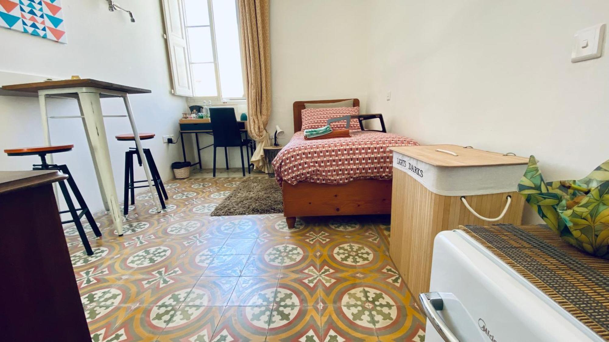 Free Breakfast, Pool, Spacious Aircon Hideaway Apartamento Mosta Exterior foto